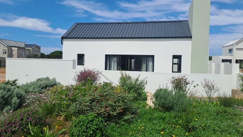 2 Bedroom Property for Sale in Stilbaai Wes Western Cape